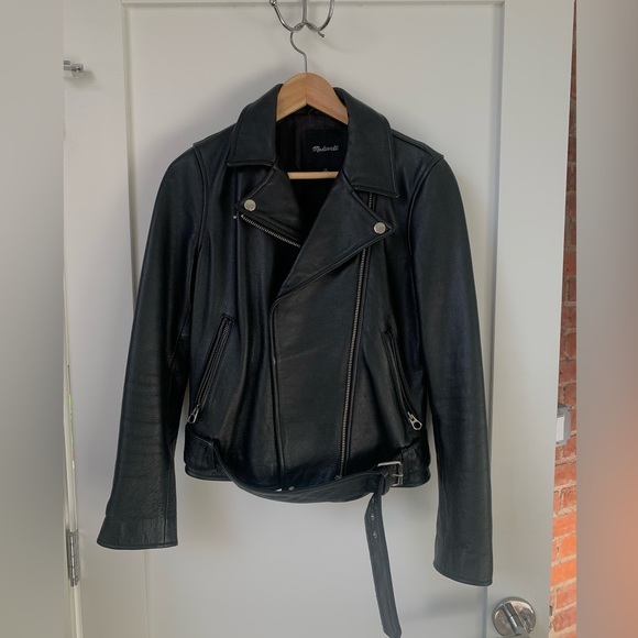 Womens Cropped Black Leather Jacket - Picture 3 of 4